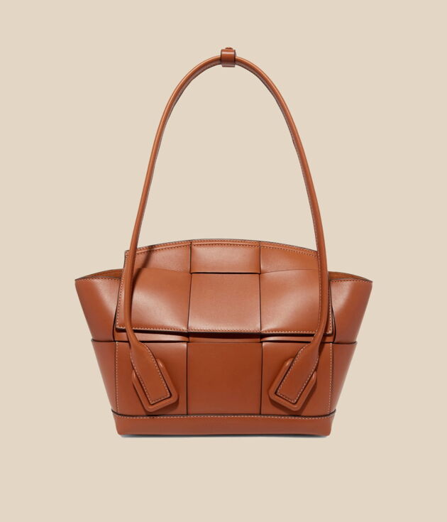 Structured leather shoulder bag